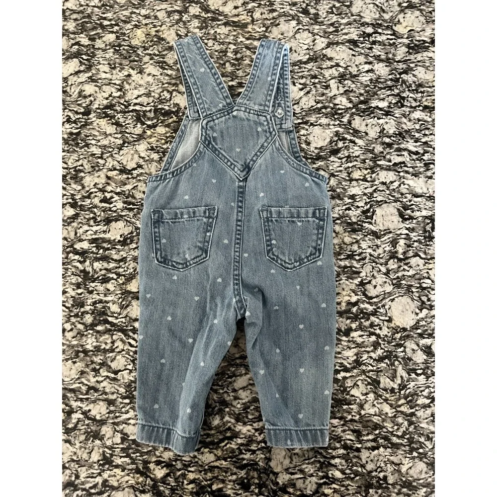 Old Navy Overall Baby Girl 6-12M Blue All Over‎ Tiny Heart Print Denim One Piece